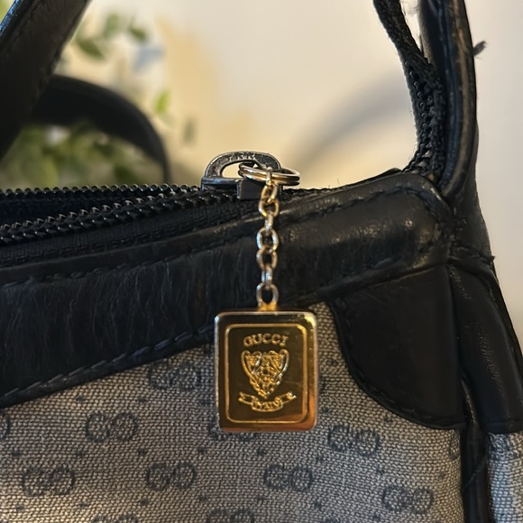 GUCCI Vintage Hobo monogram canvas bag EUC - Picture 4 of 16